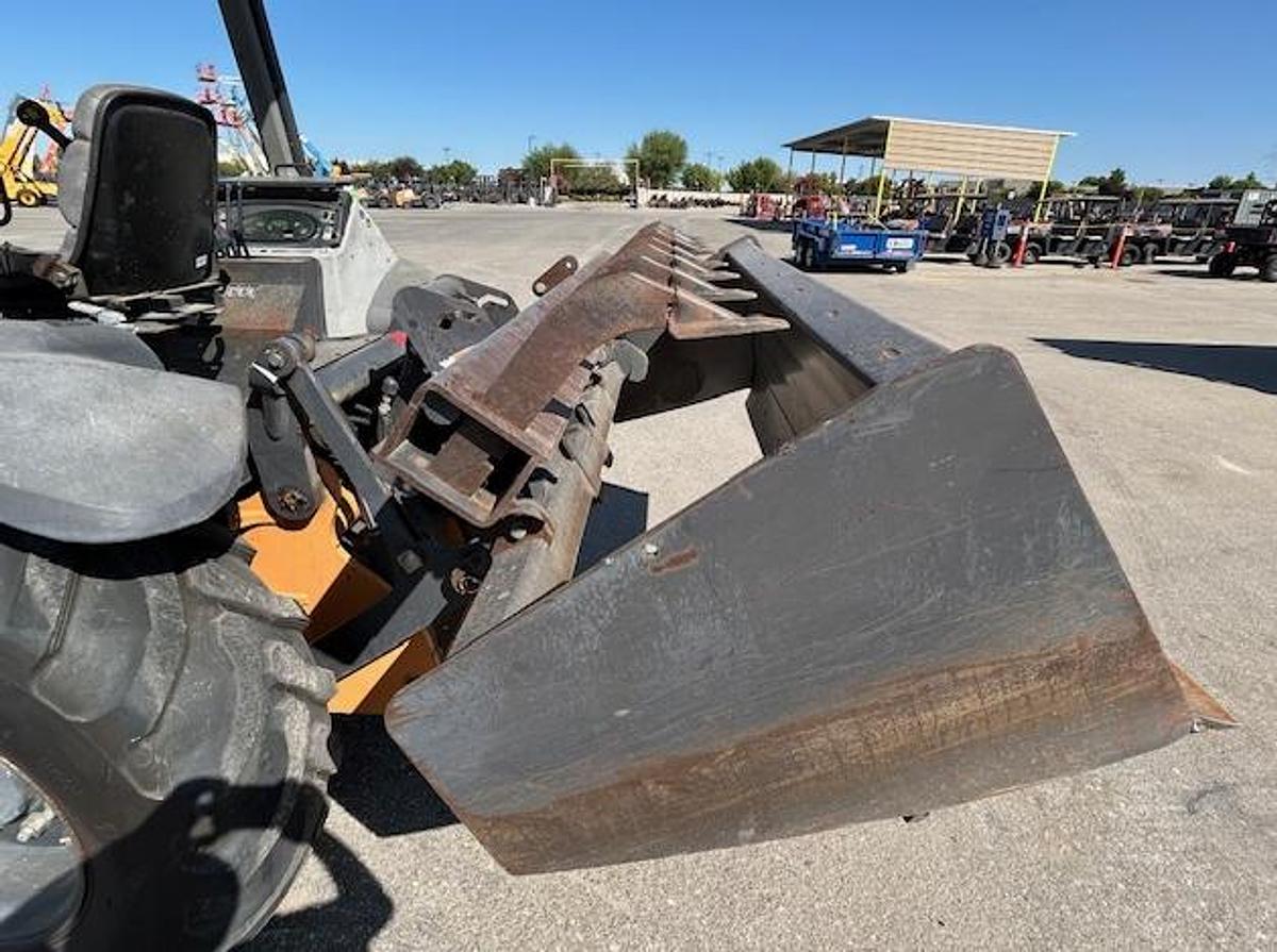 Used Case Skip Loader