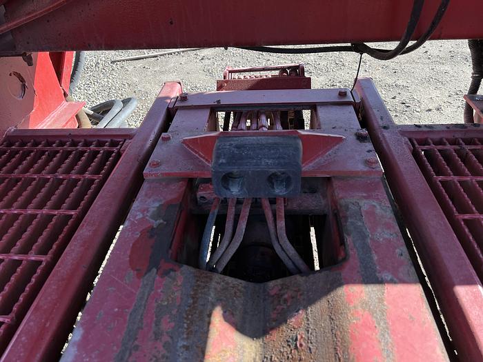 Used 2013 Hawker Pipe Handler