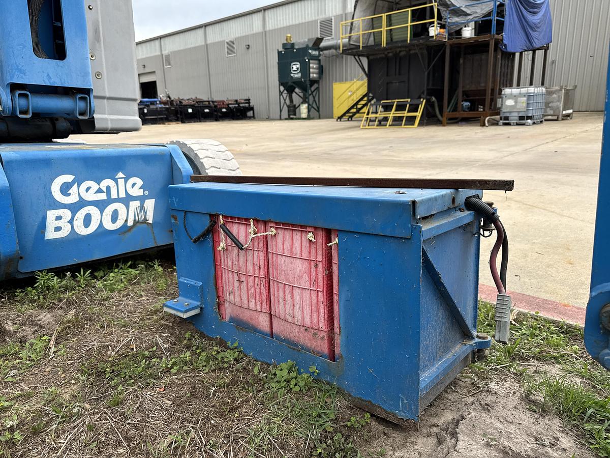 Used 2000 Genie Industries Z-30/20N