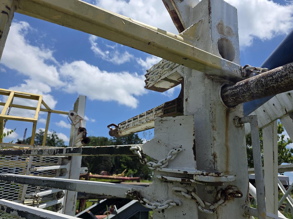 Used Skytop Brewster N-46 900 HP Drilling Rig
