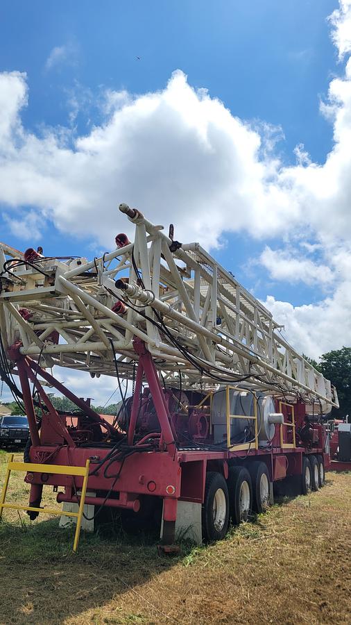 Used 2005 Lanco 750 Workover Rig