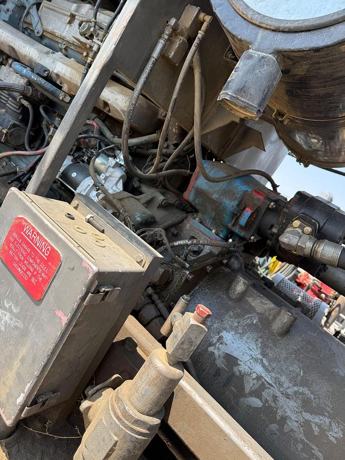 Used 2002 Watson Hopper GXHTA Workover Rig