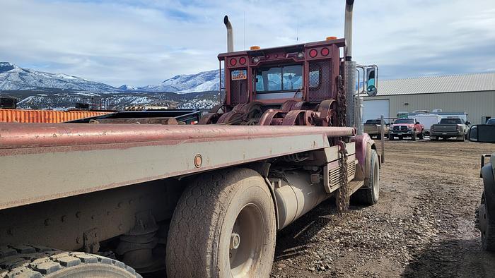 Used 2007 Peterbilt 375 Winch Truck