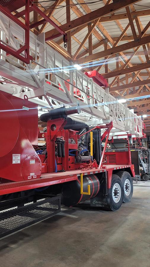 Refurbished Cameron 550 Workover Rig