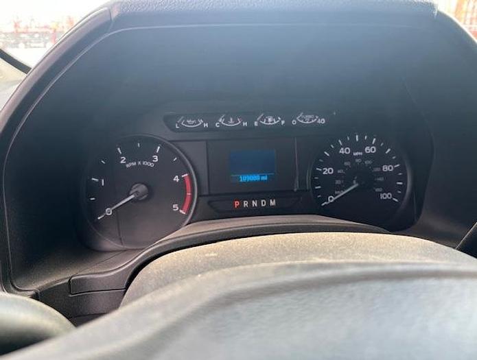 Used Ford F-550 service truck