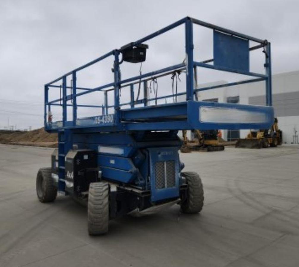 Used 2017 GENIE GS4390RT