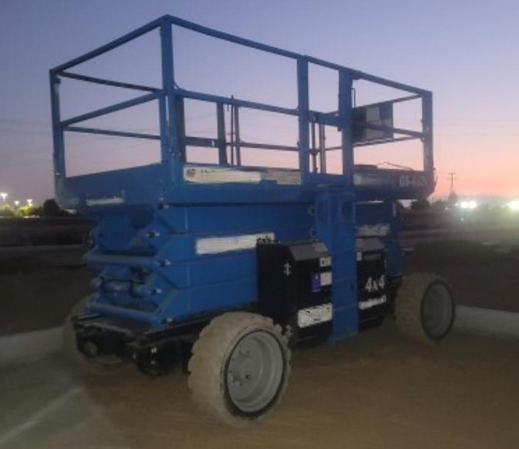 Used 2017 GENIE GS4390RT