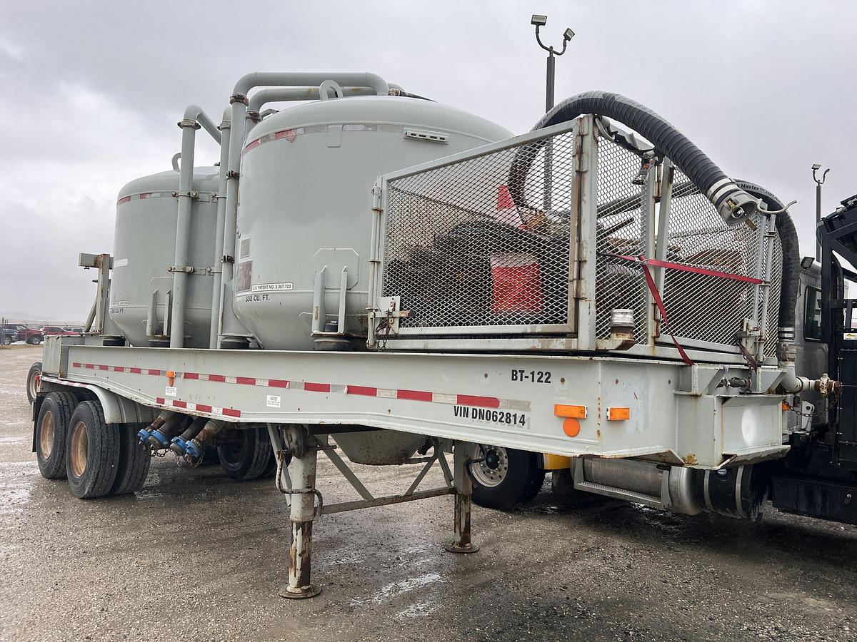 Used 2012 Wilco Dry Bulk Trailer