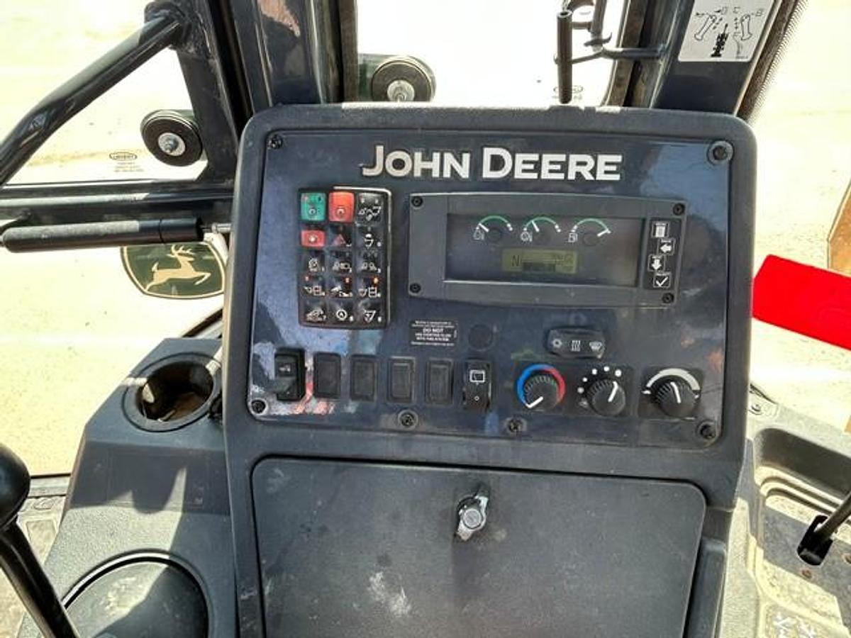 Used 2020 JOHN DEERE 410L BACKHOE