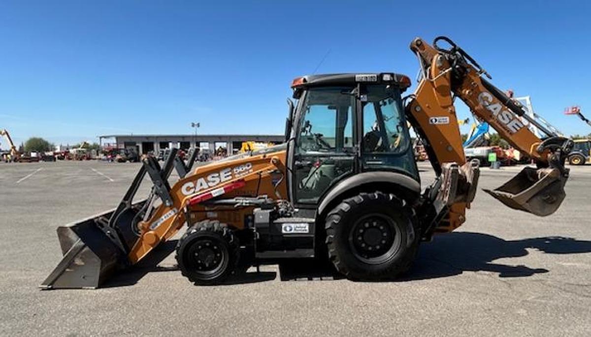 Used 2021 Case 580SN Extend-A-Hoe Backhoe