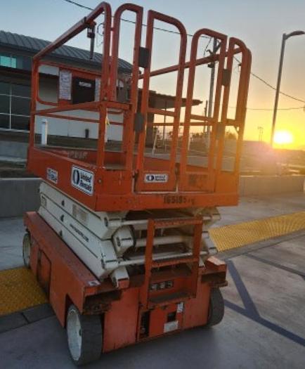 Used Snorkel 26ft 48" scissor lift