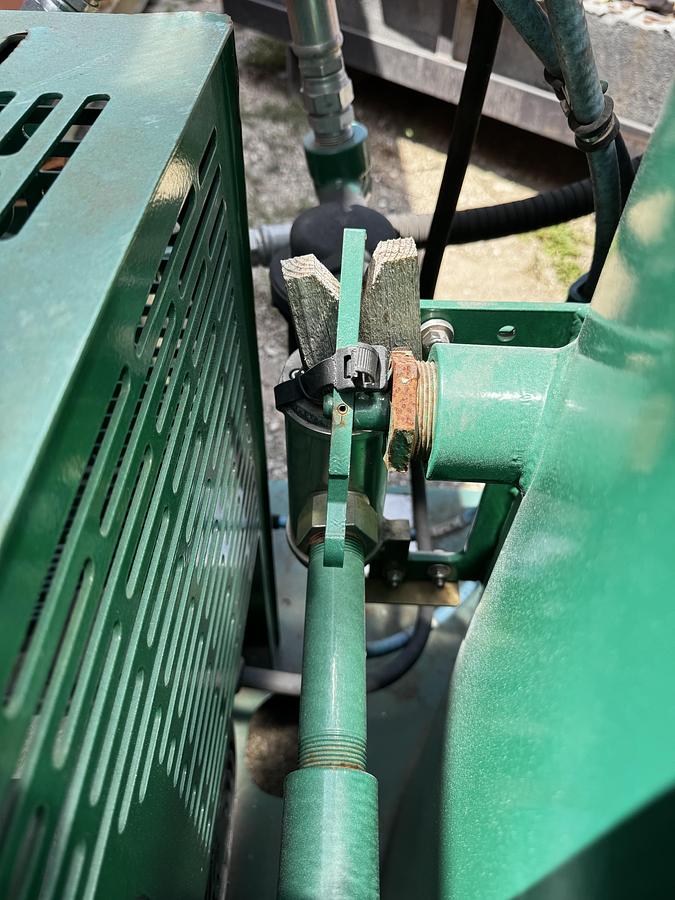 Used Derrick Vacu-Flo 1200 Vacuum Degasser