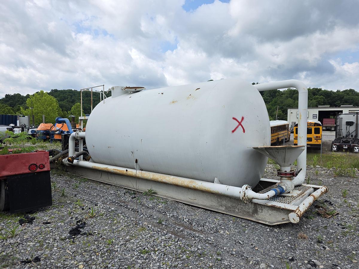 Used Baker Hughes 200 BBL Mix Plant
