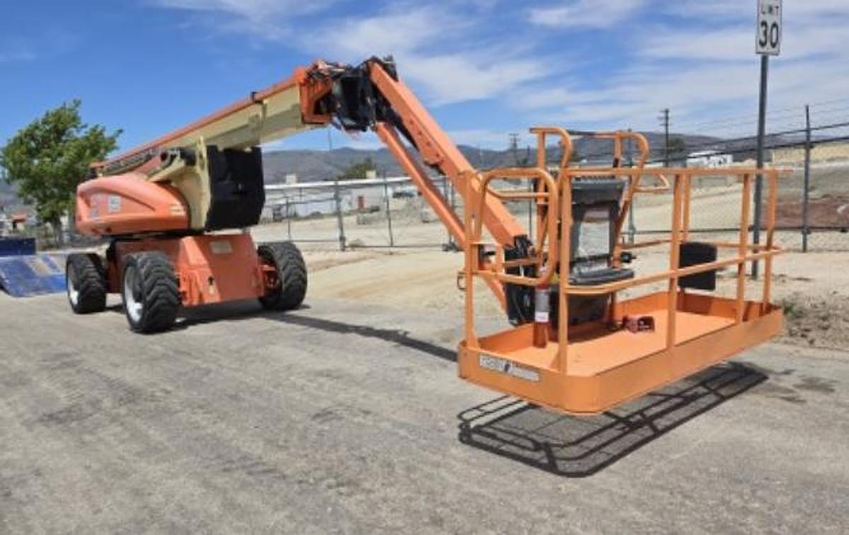 Used 2011 JLG 1250AJP 125' ARTICULATING BOOM 4WD