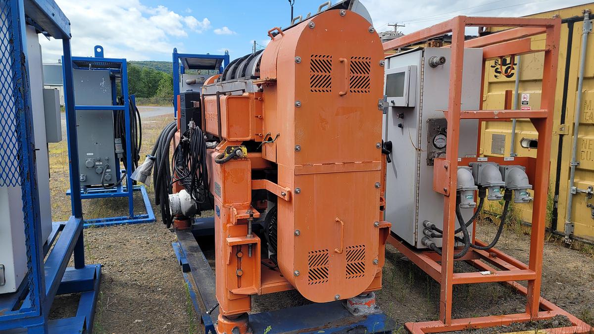 Used 2011 MI SWACO CD 518 HV Centrifuge