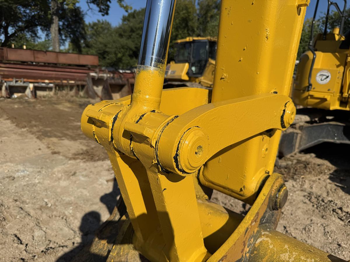 Used 2022 KOMATSU PC138-11