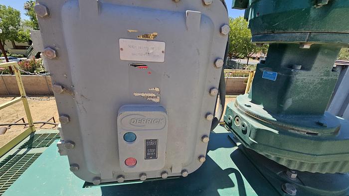 Used Derrick Vacuum Degasser