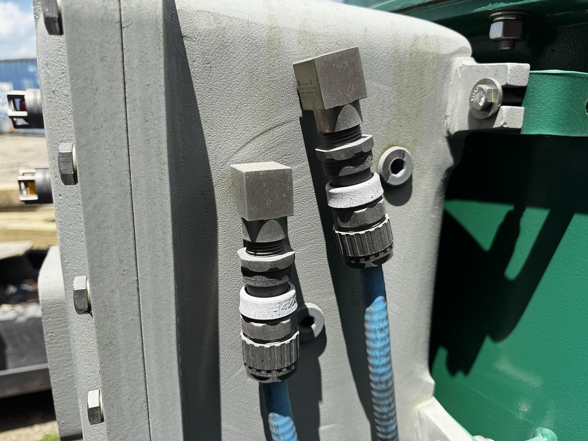 Used Derrick Vacu-Flo 1200 Vacuum Degasser