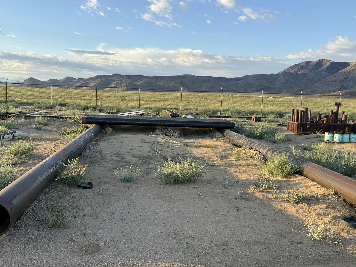 Used Hopper 102' X 260,000 #