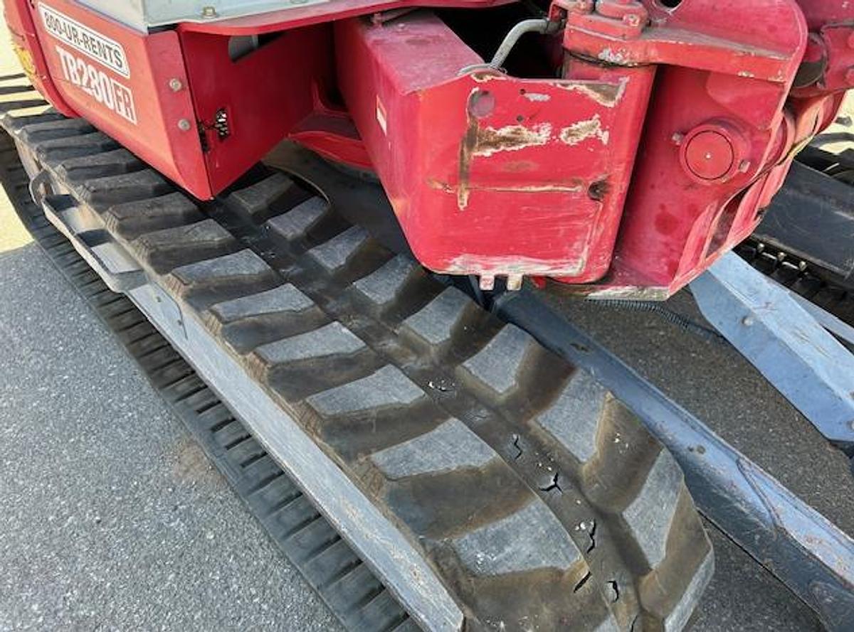 Used 2018 TAKEUCHI TB280FR