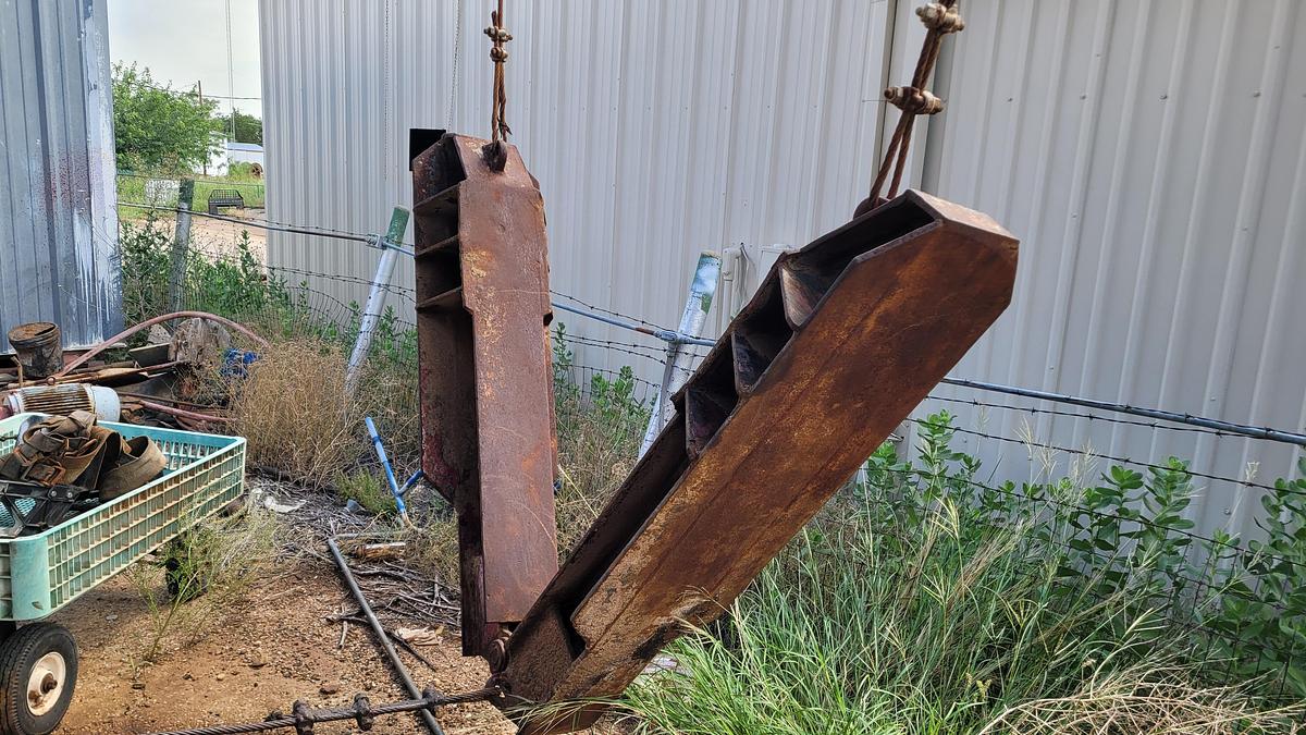 Used 1980 Franks 300 Workover Rig