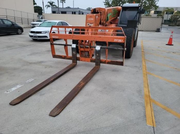 Used Reach lift 10,000 Lbs XTREME 10K