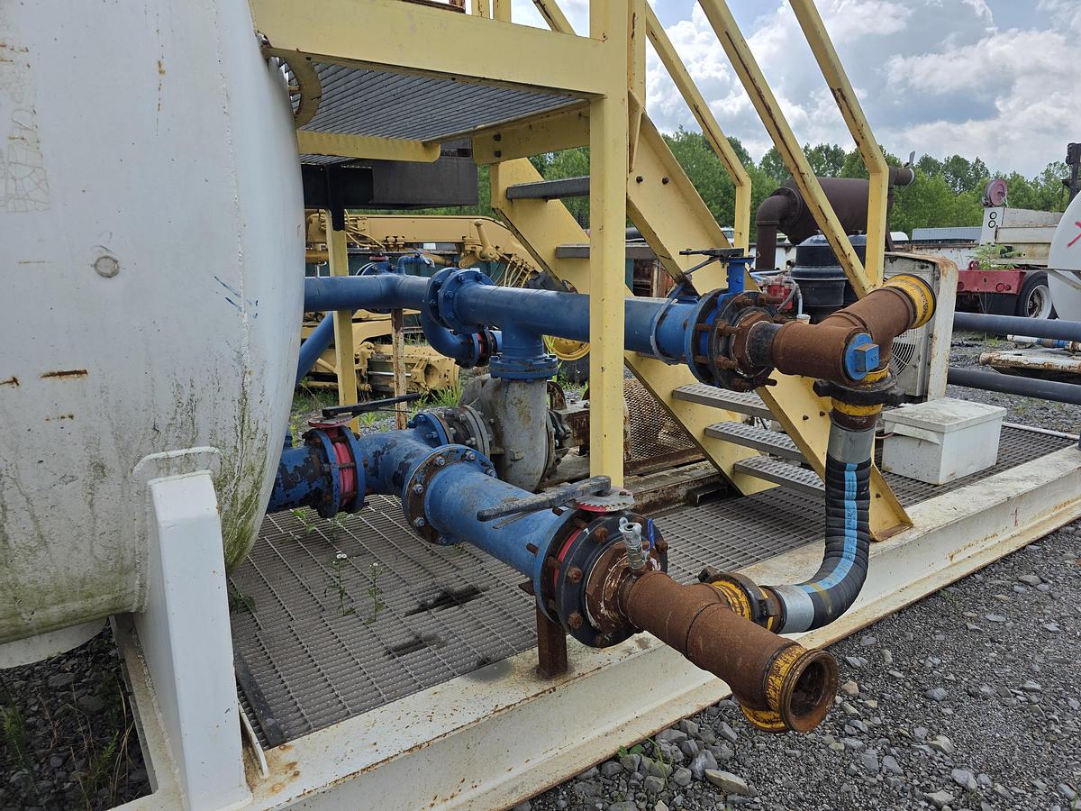 Used Baker Hughes 200 BBL Mix Plant