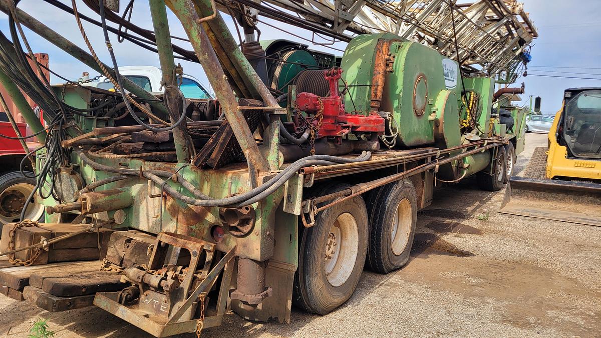 Used 1980 Franks 1287 Workover Rig