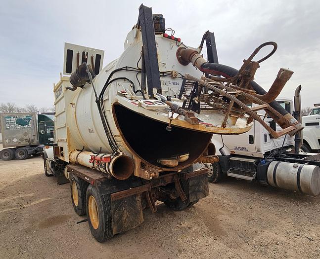 Used 2015 Guzzler Vacuum Excavator Truck