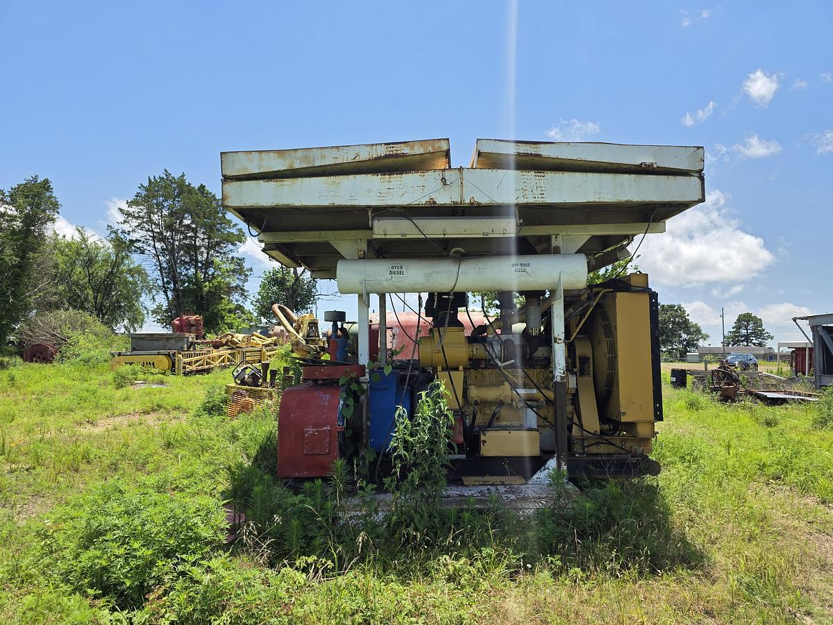 Used Skytop Brewster N-46 900 HP Drilling Rig