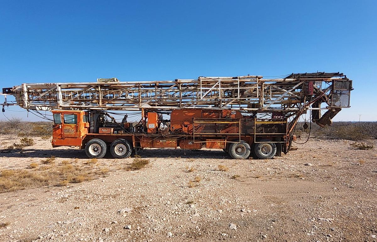 Used 1981 Franks 300 Workover Rig