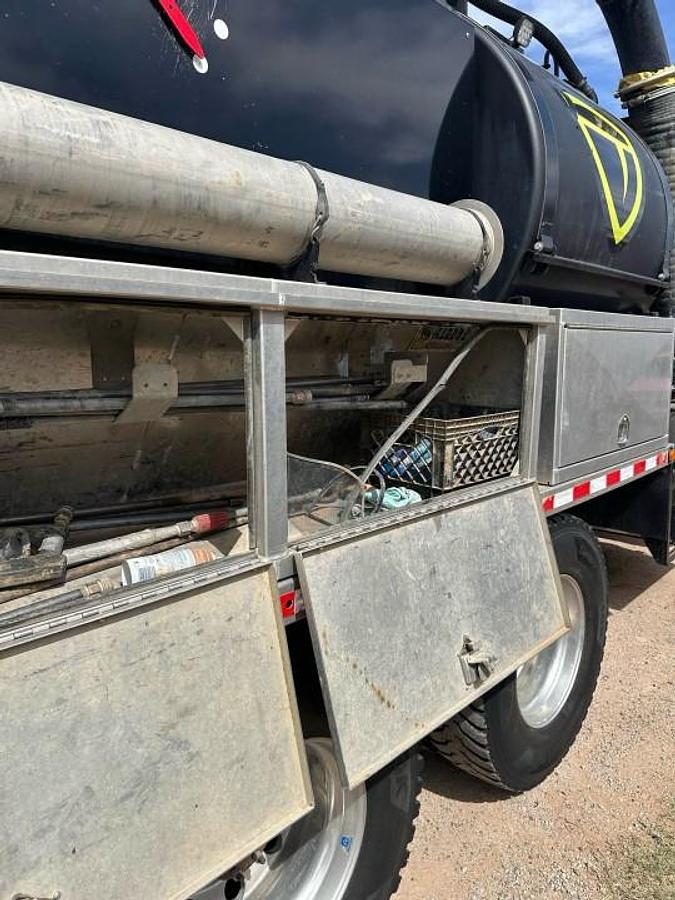 Used 2020 Truvac HXX Vacuum Excavator Truck