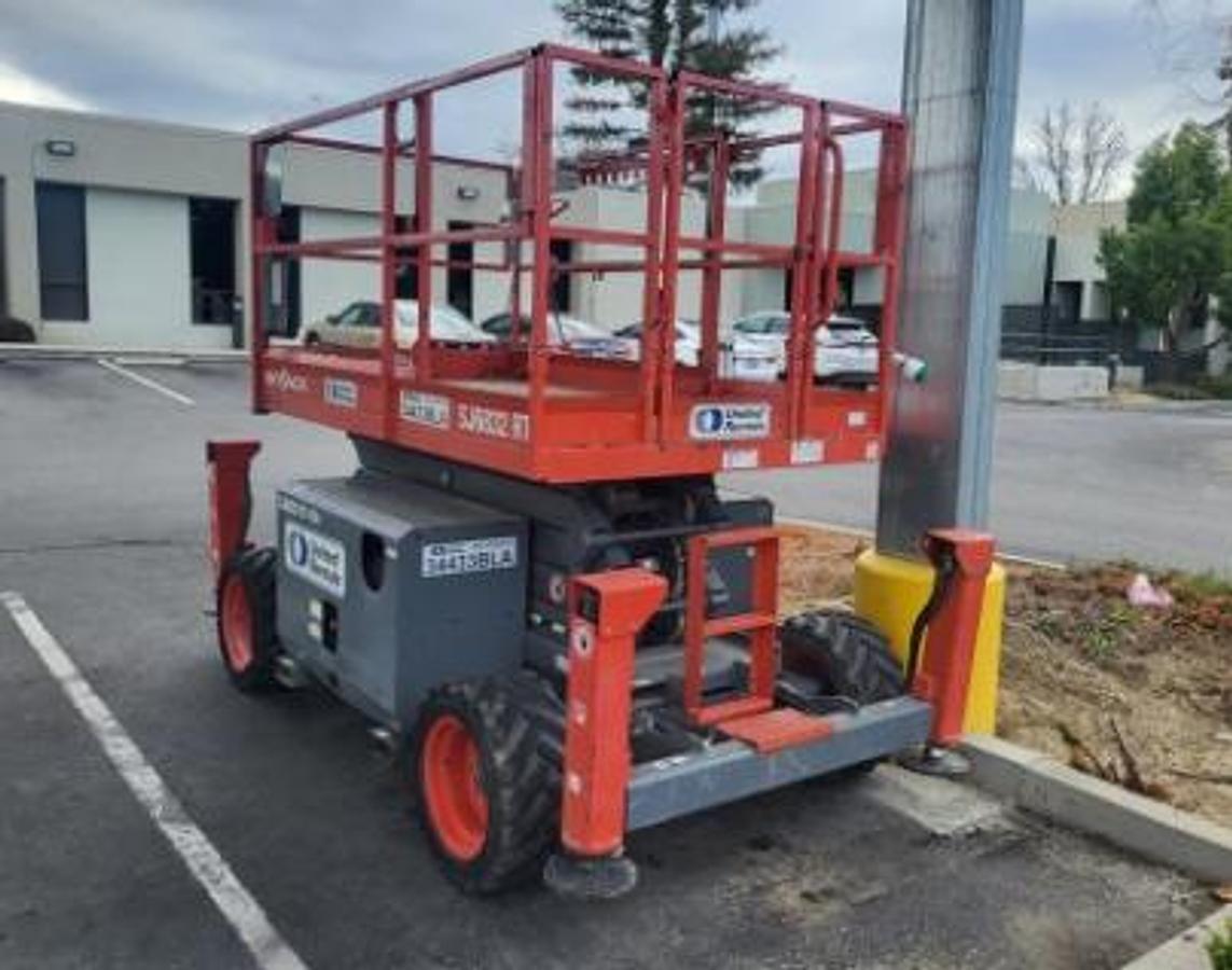 Used Skyjack 32'68" Rough Terrain Scissor Lift