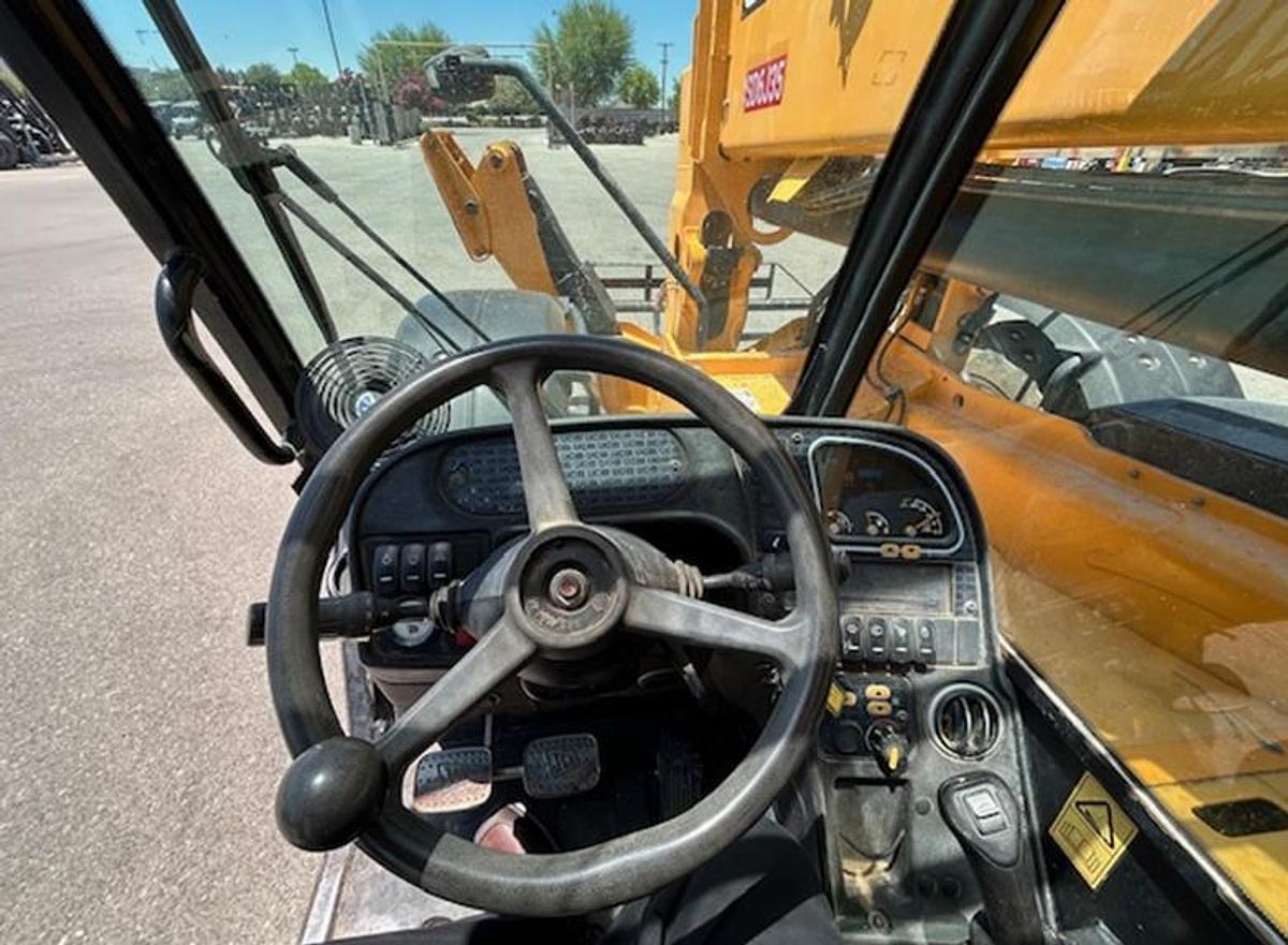 Used 2017 JCB 510-56 S