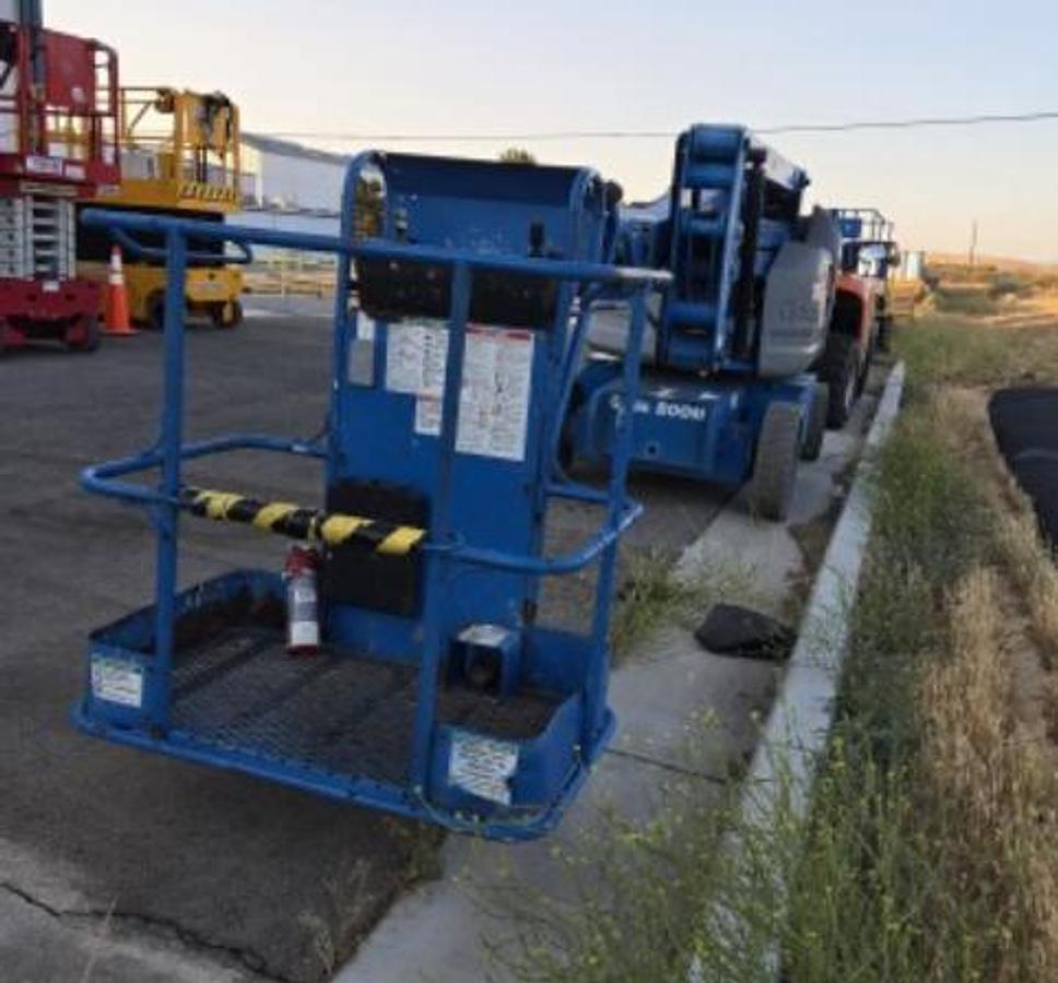 Used 2016 Genie 40ft Articulating Electric boom