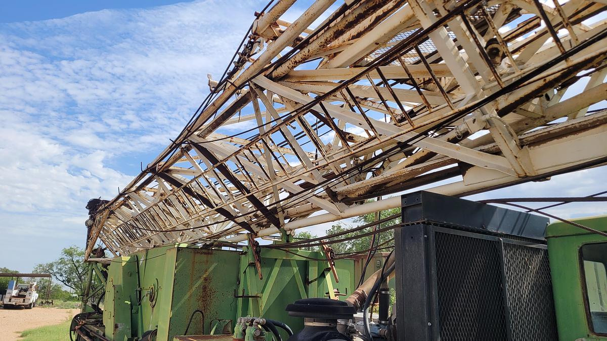 Used 1980 Franks 1287 Workover Rig