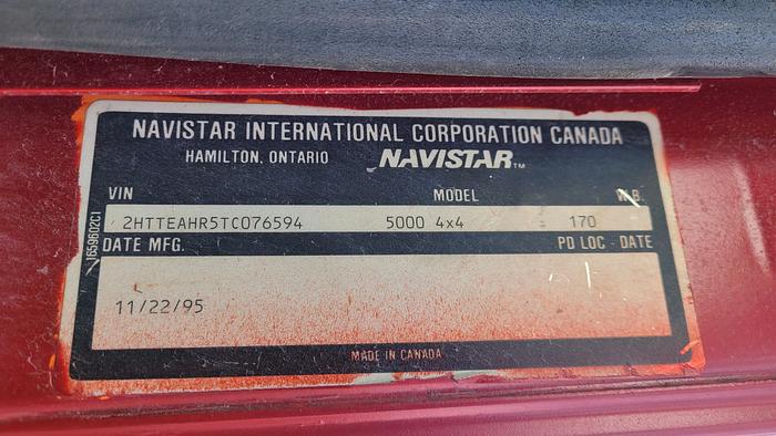 Used 1995 Navistar Paystar 5000