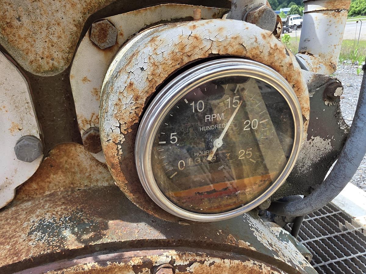 Used Baker Hughes 200 BBL Mix Plant