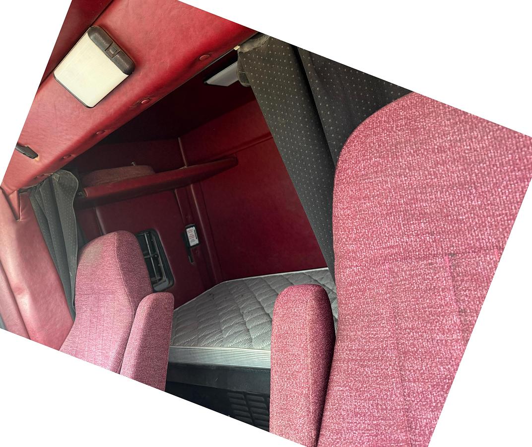 Used 2009 Western Star 4900 Sleeper Truck