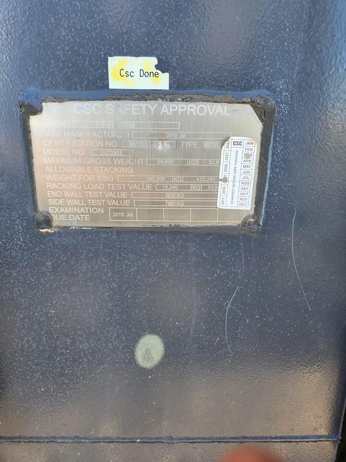 Used 2010 Volvo 550 kW Genset