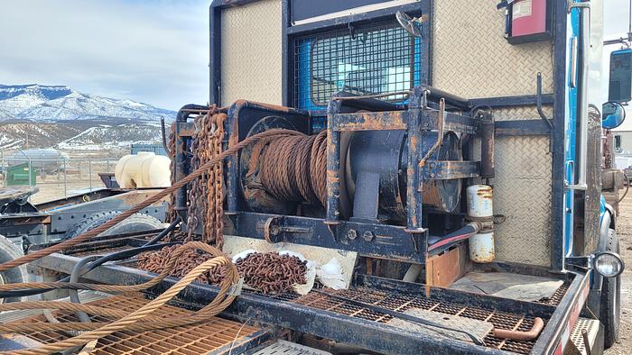 Used 2005 Kenworth T800B Winch Truck