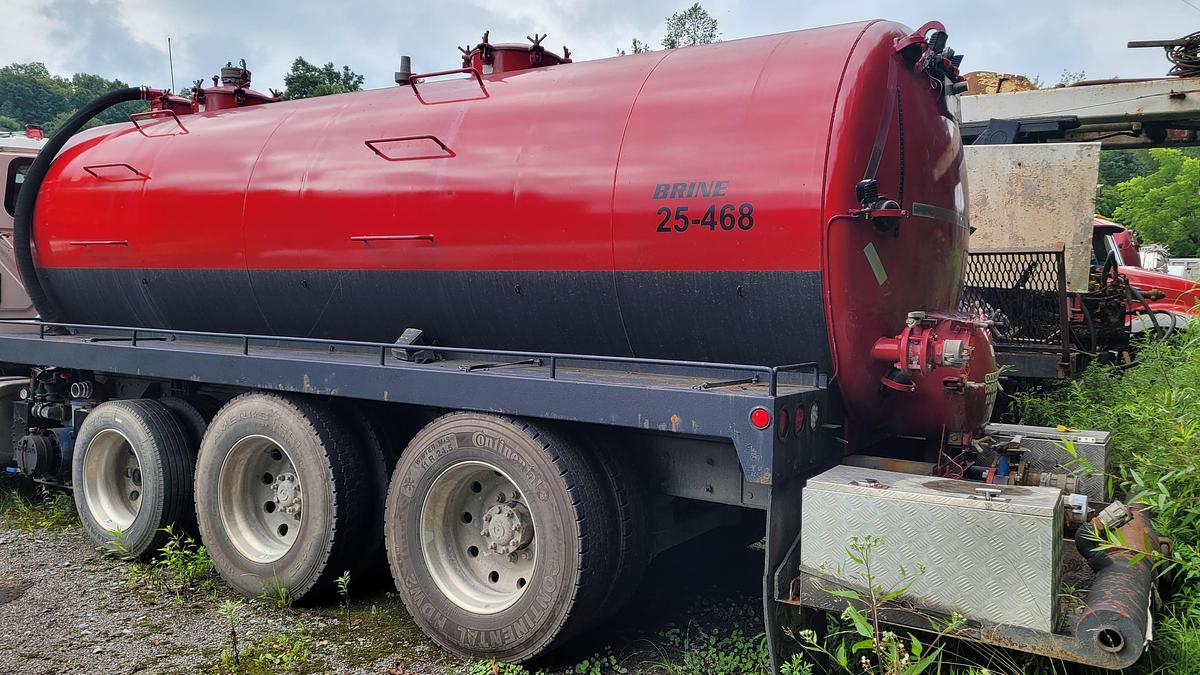 Used 2011 International WorkStar Vacuum Truck