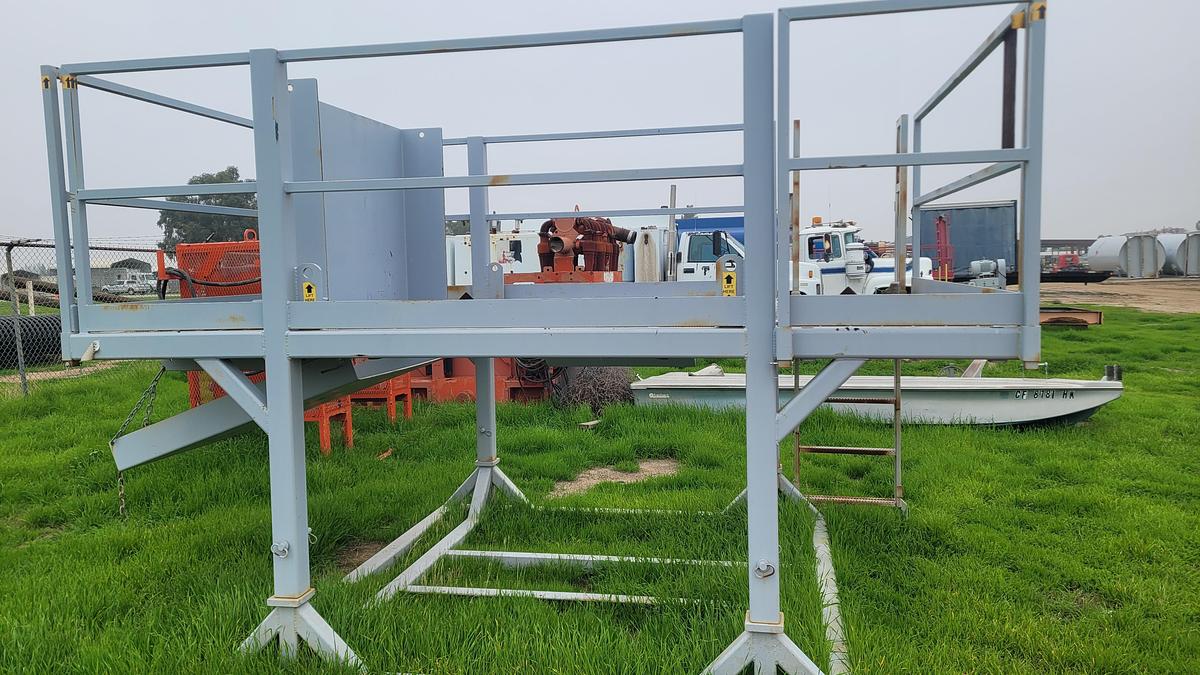 Used MI SWACO Shaker Stand