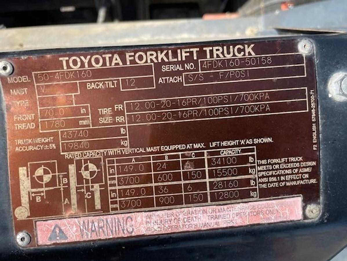 Used Toyota 35,000 Lb forklift