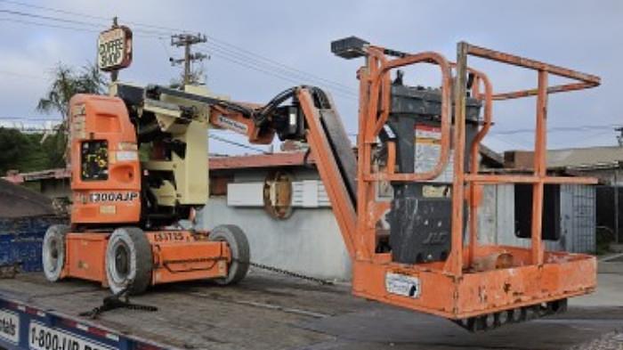 Used JLG Electric 30ft boom