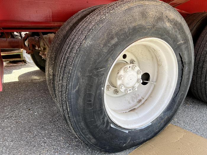 Used 1982 Franks Explorer 300 Carrier