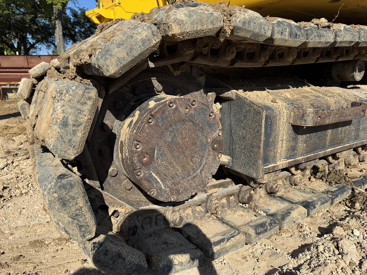 Used 2022 KOMATSU PC138-11