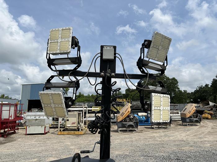 Used 2020 DOOSAN Light Tower