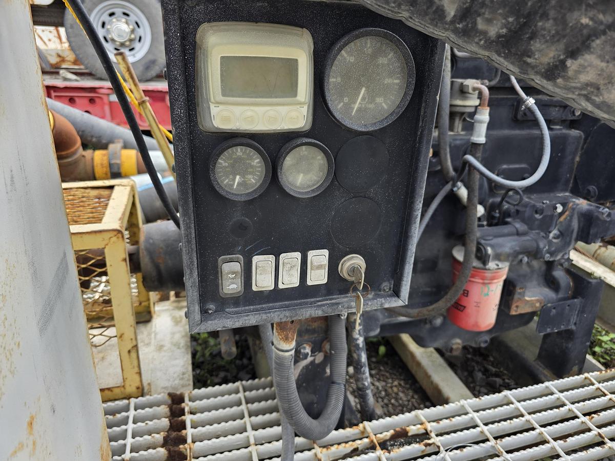 Used Baker Hughes 200 BBL Mix Plant