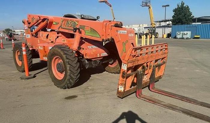 Used Reach lift 10,000Lbs